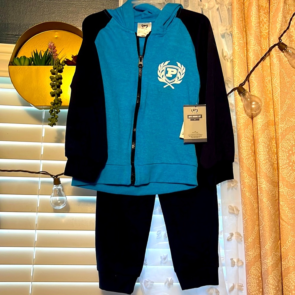 Boys two piece hoodie set. Size 4T. Brand new with tag!
